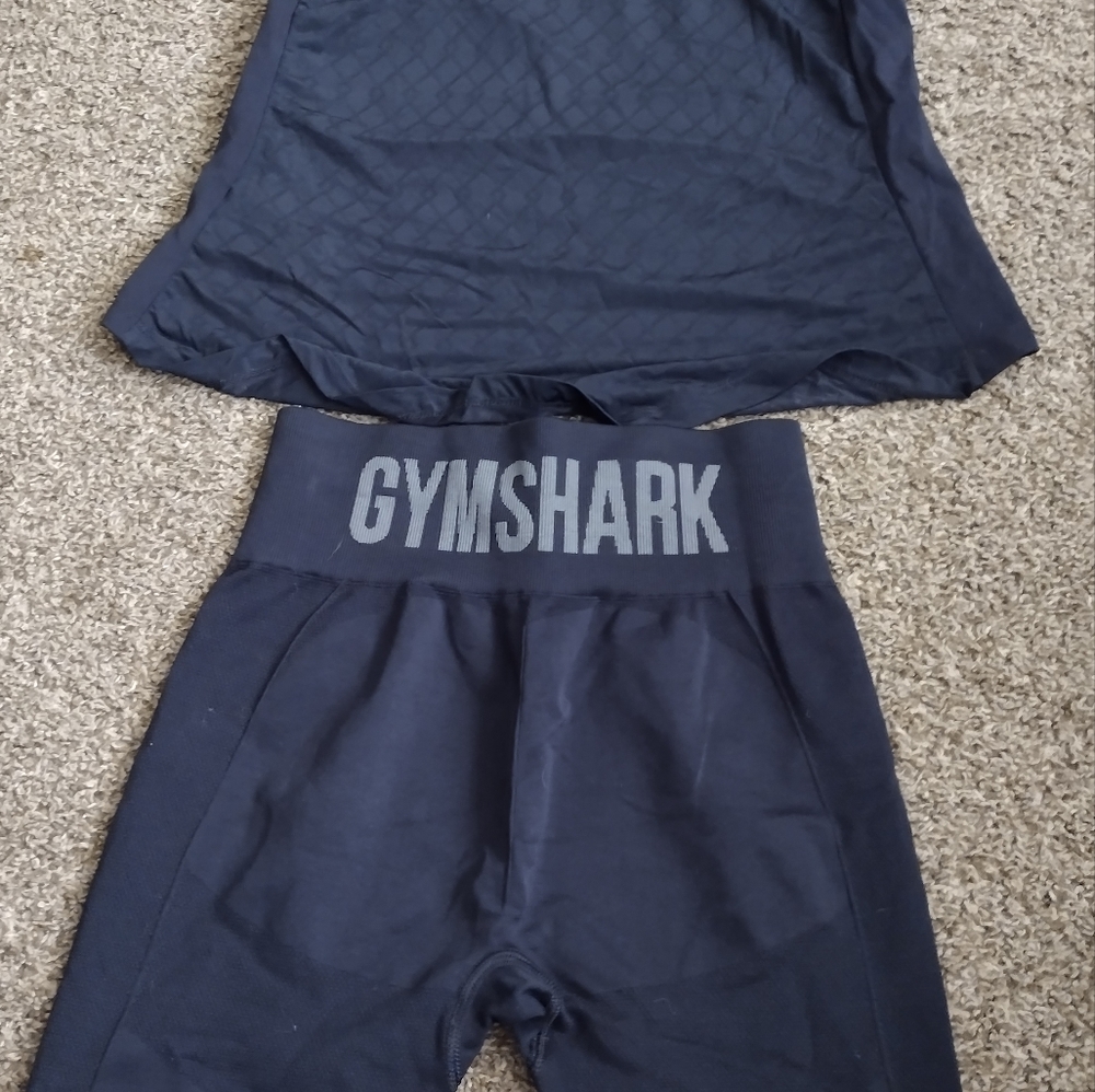 Gym Shark workout set